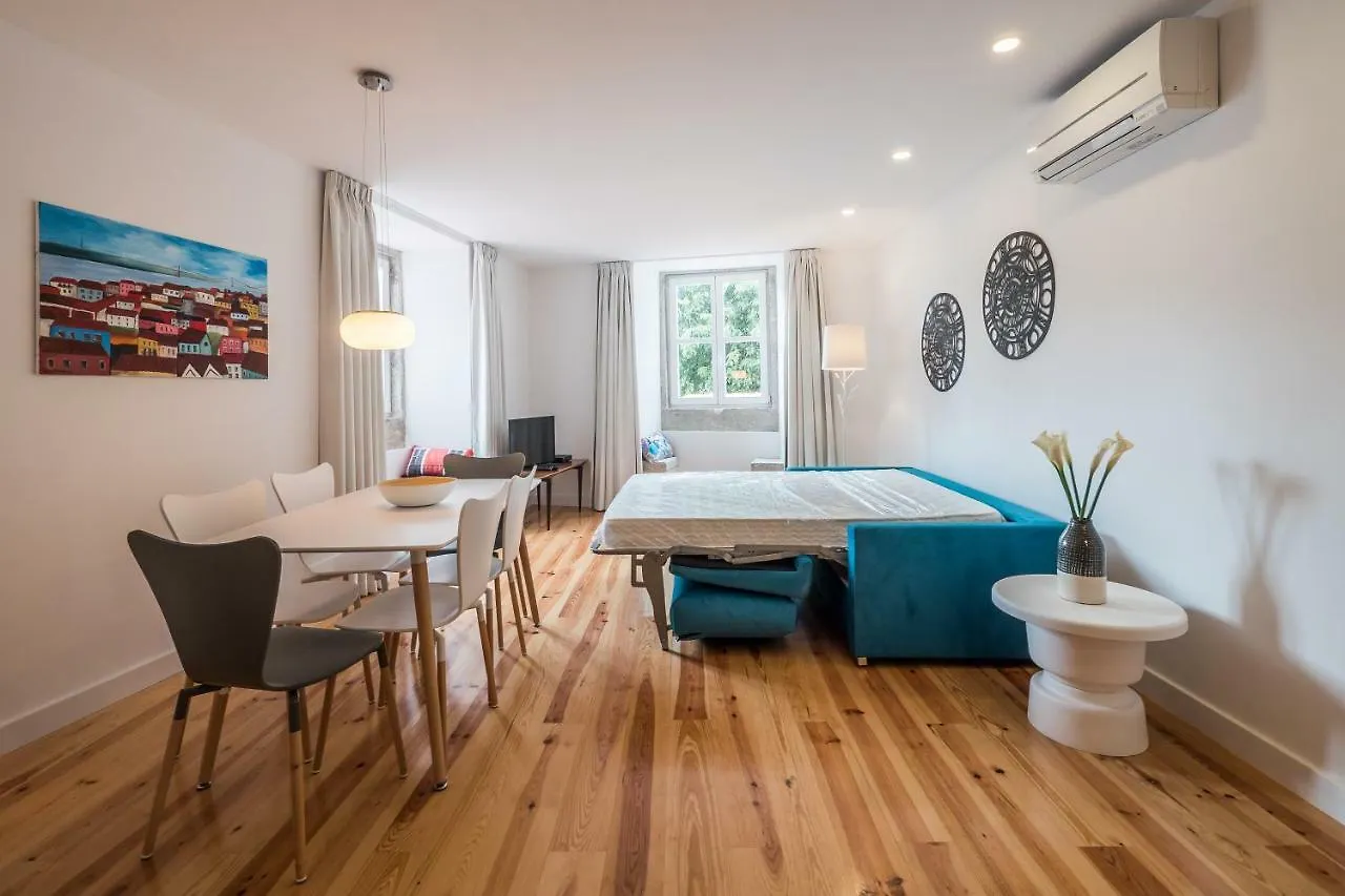 Sunshine House - Exclusive Apartment - Home By The Castle Lissabon
