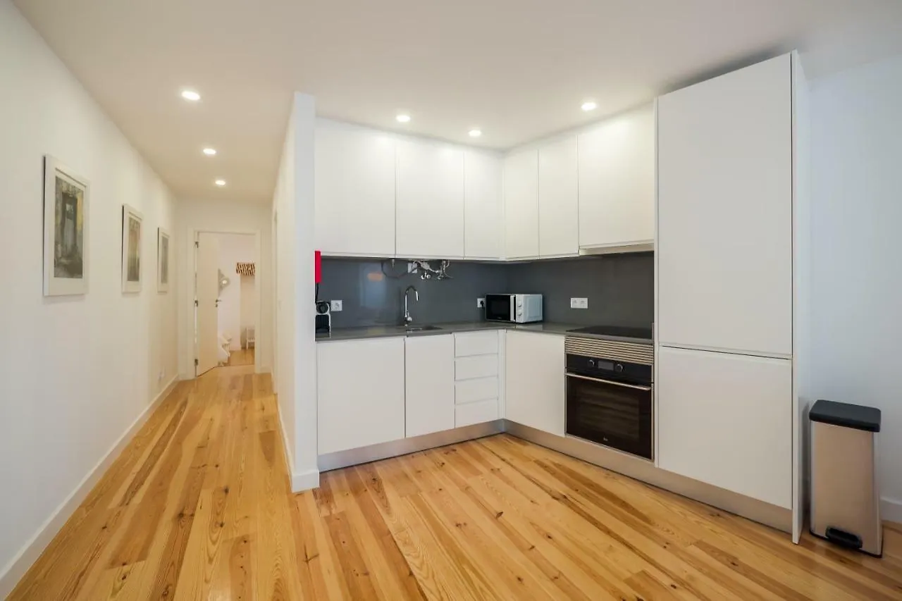 Sunshine House - Exclusive Apartment - Home By The Castle Lissabon Portugal